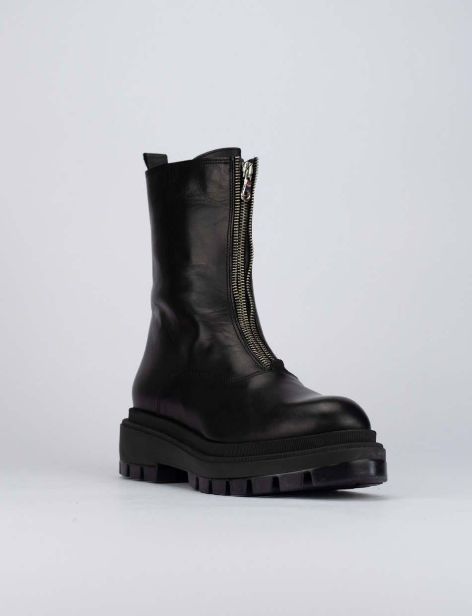 Combat boots heel 1 cm black leather