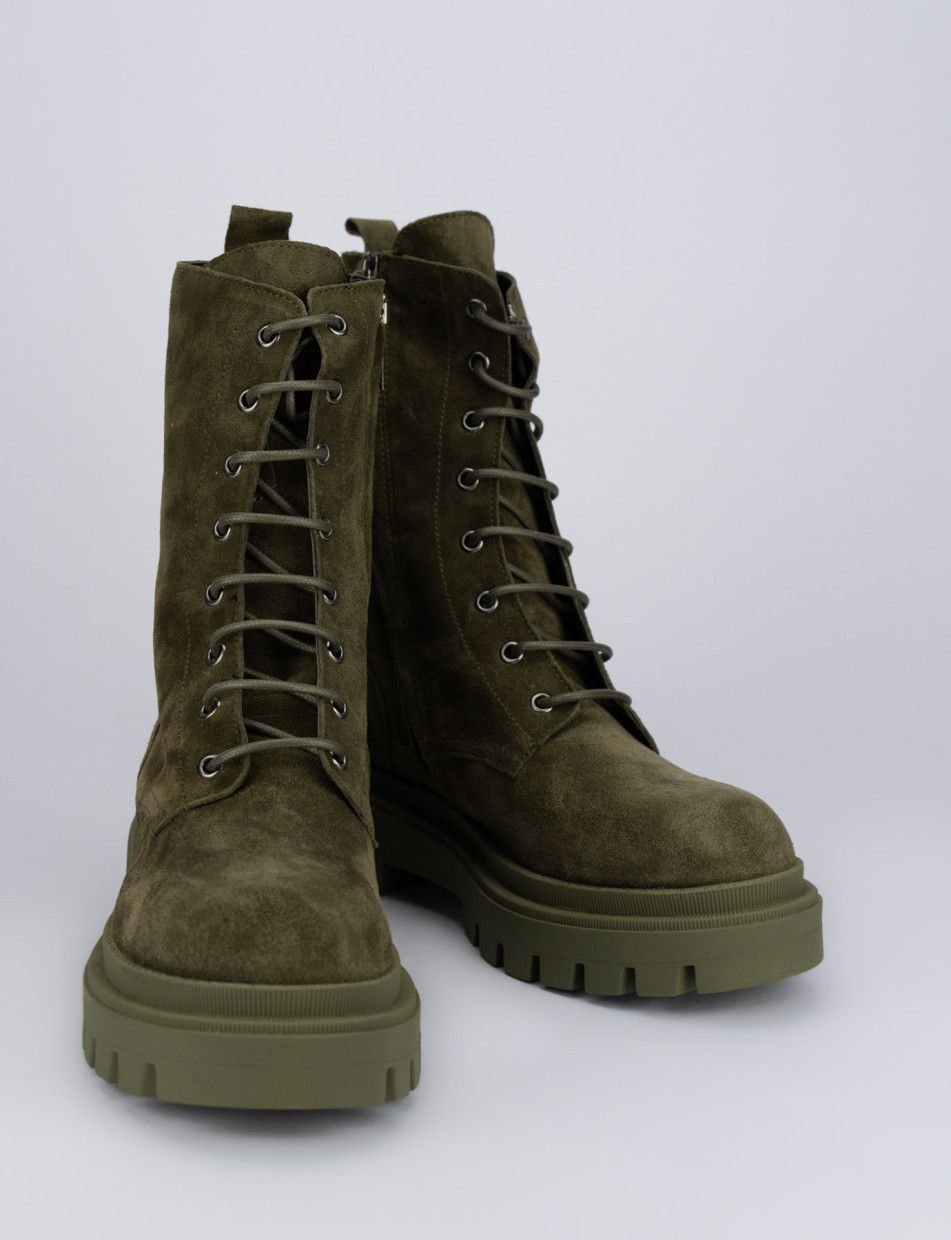 Combat boots heel 2 cm green chamois