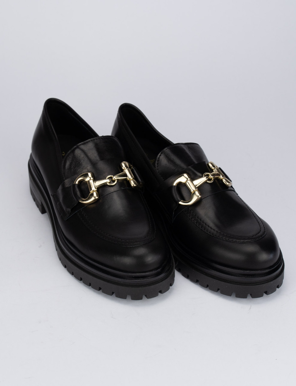 Loafers heel 1 cm black leather