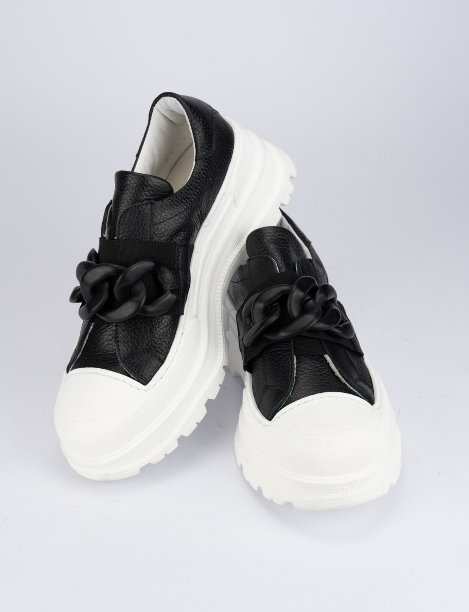 Sneakers black leather