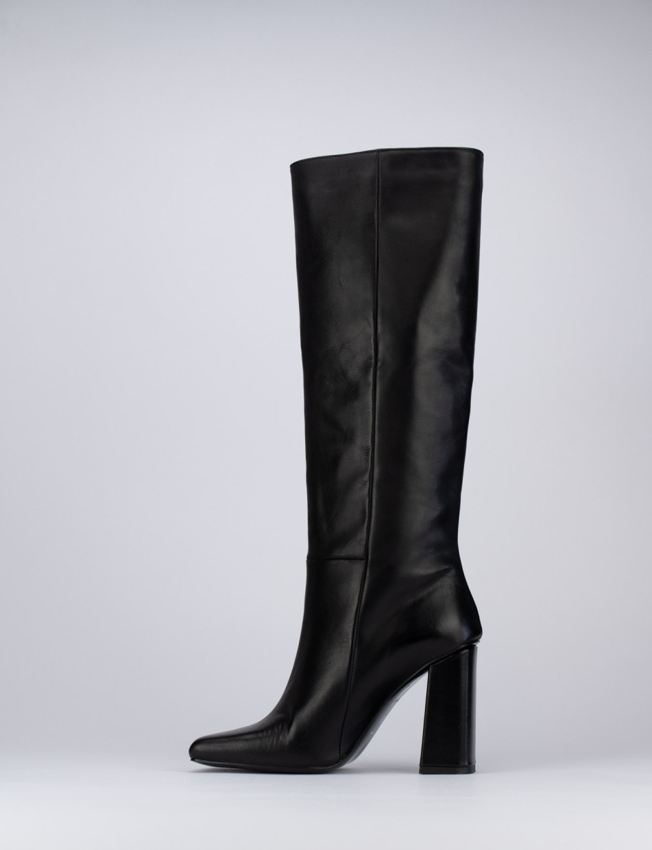 High heel boots heel 9 cm black leather