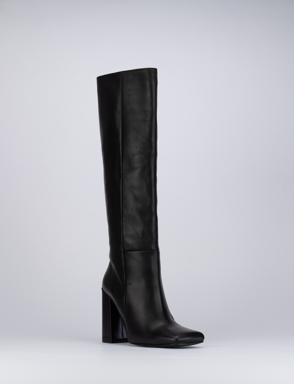 High heel boots heel 9 cm black leather