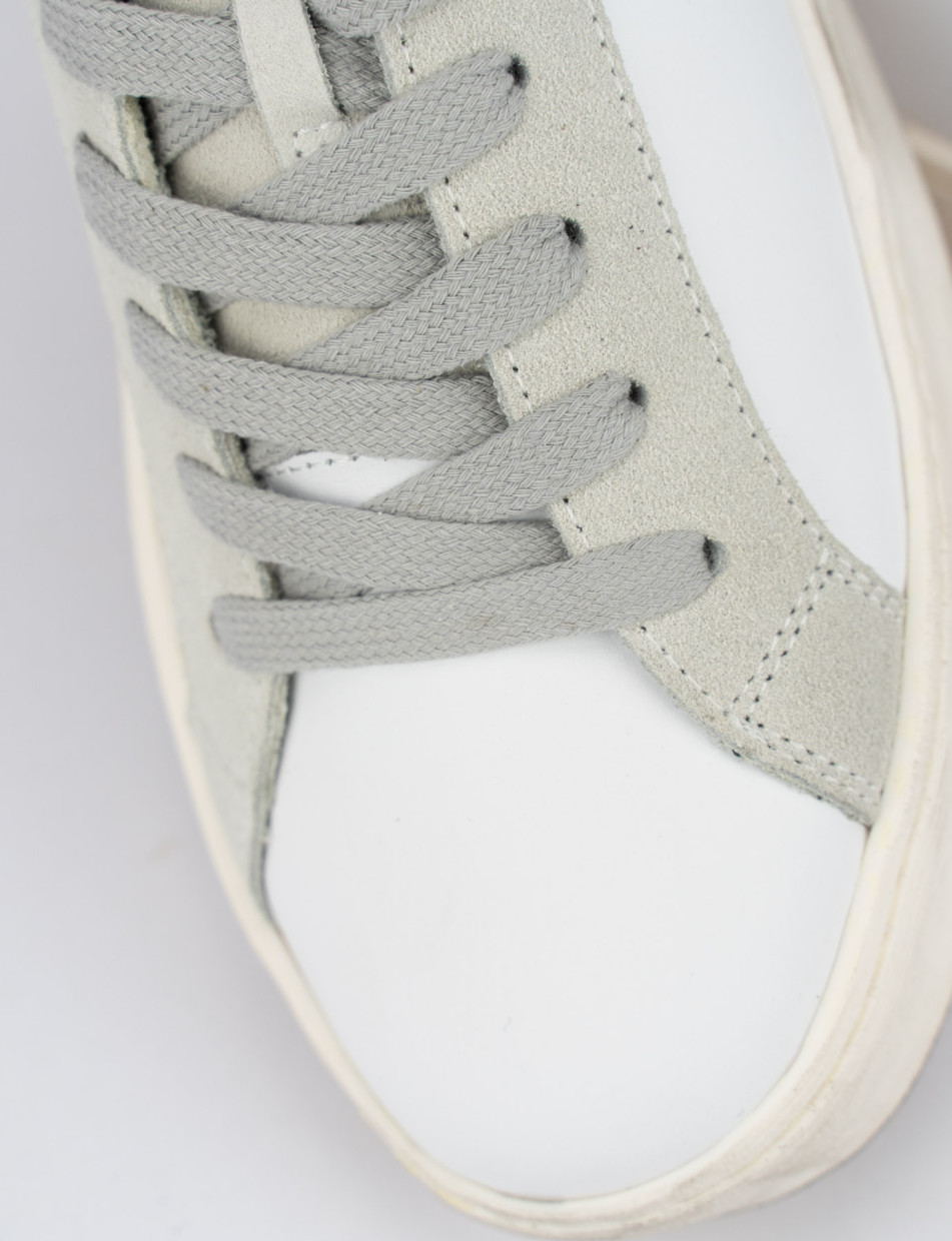 Sneakers white leather