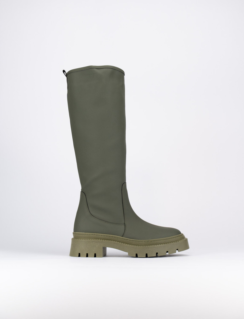 Low heel boots heel 2 cm green leather