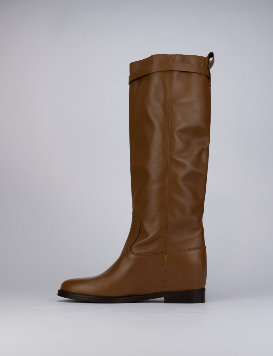 Low heel boots heel 2 cm brown leather