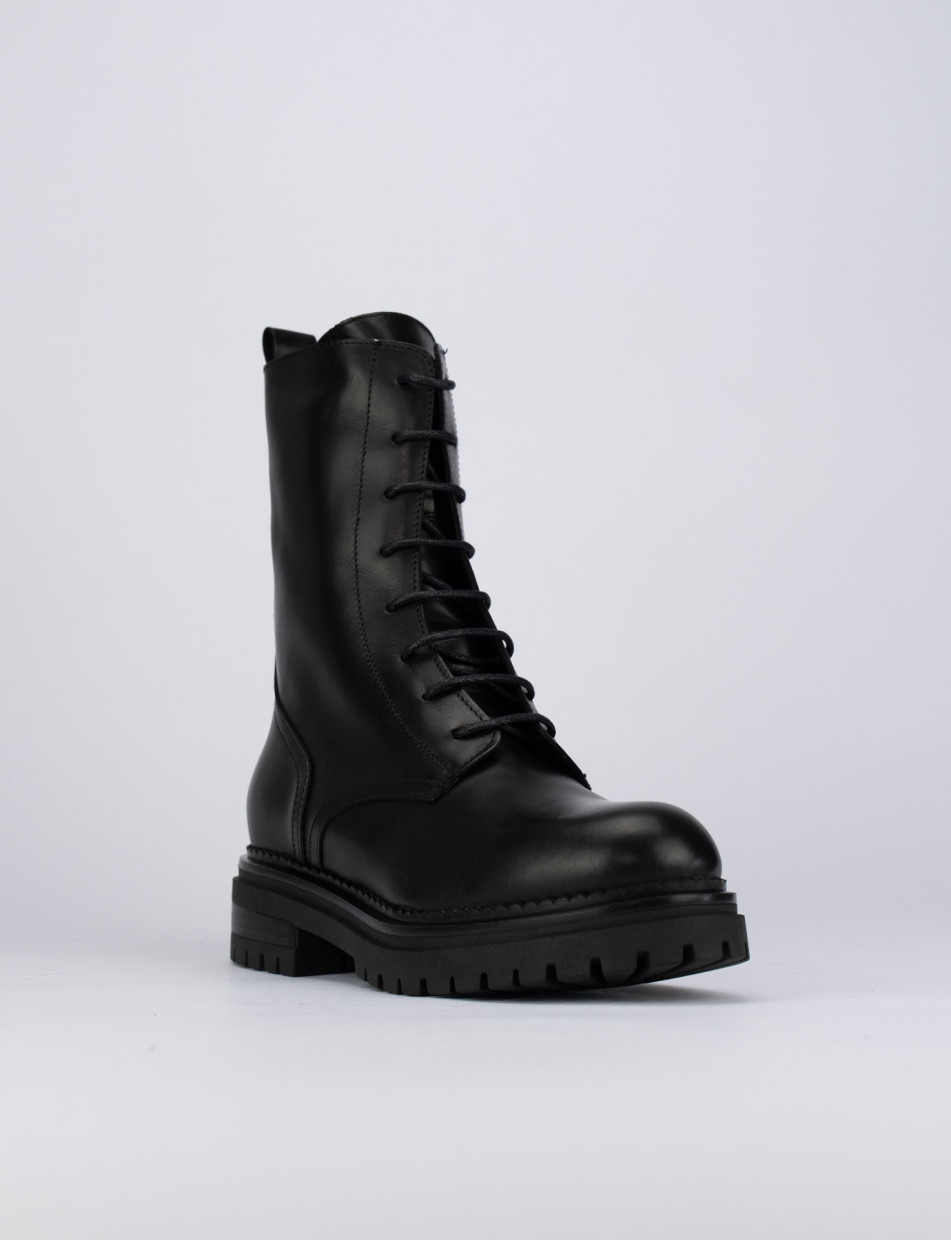 Combat boots heel 3 cm black leather