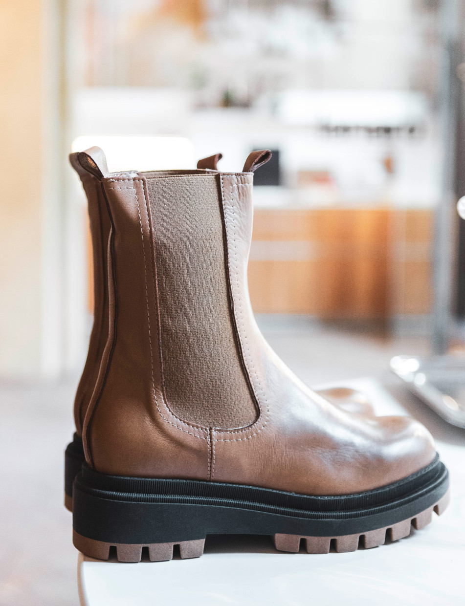 Low heel ankle boots heel 1 cm brown leather