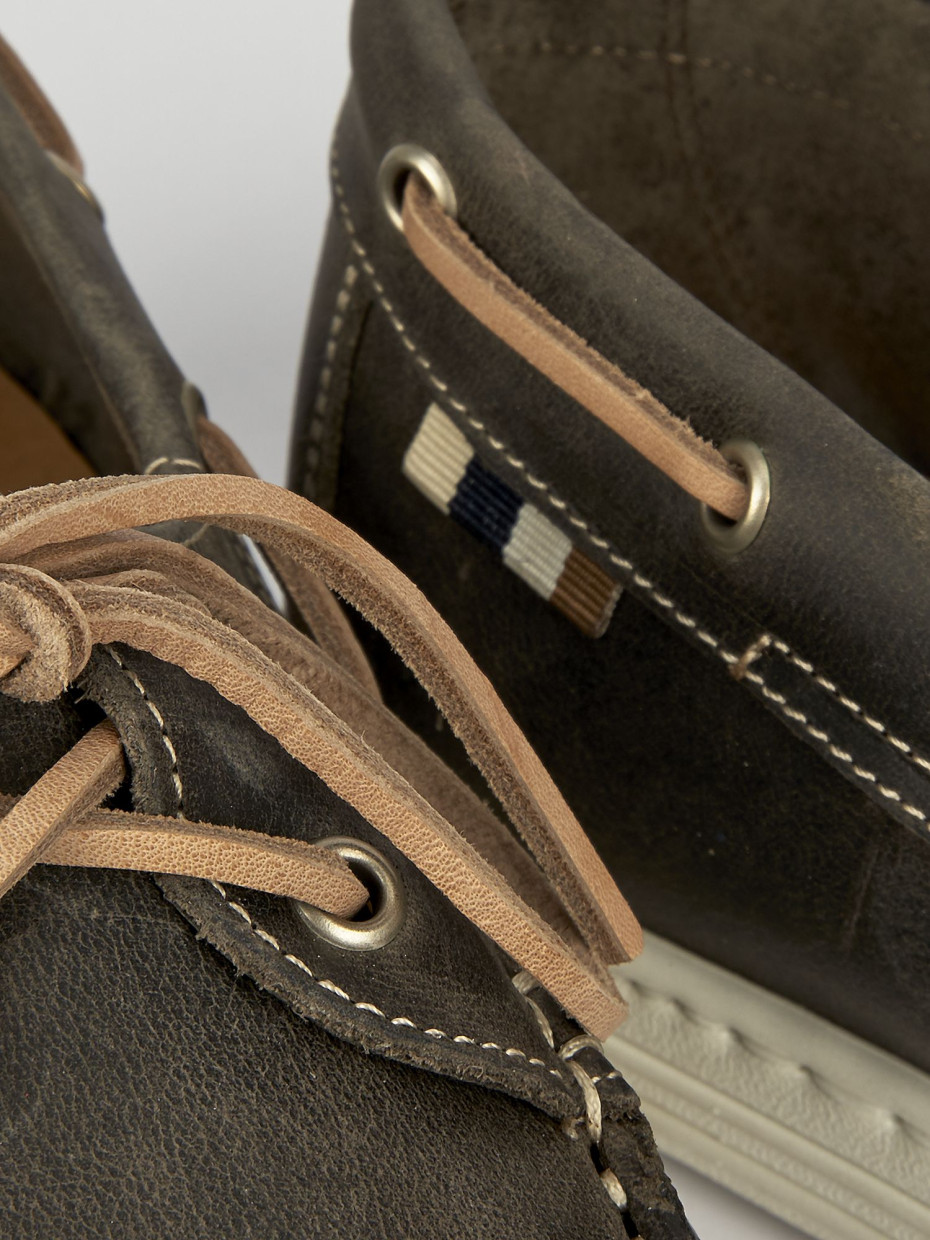 Lace-up shoes grey nabuk