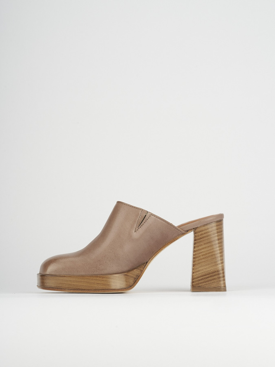 Sabot heel 9 cm beige leather