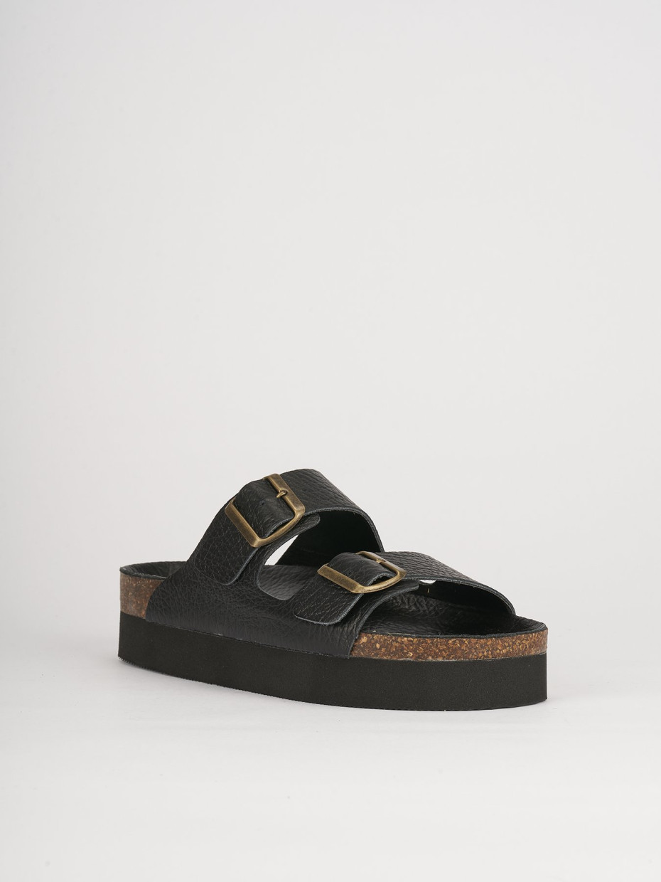 Slippers heel 2 cm black leather
