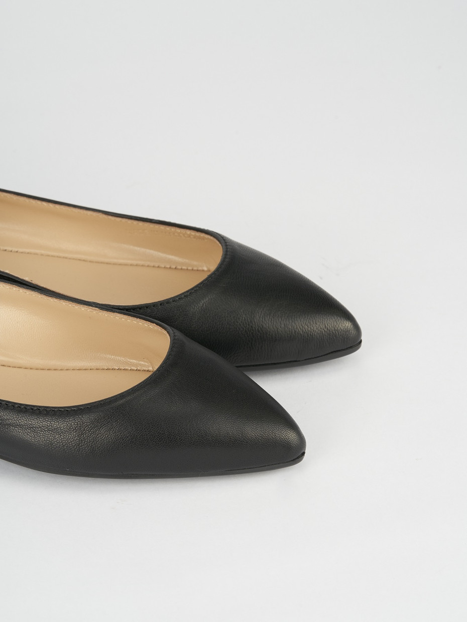 Flat shoes heel 1 cm black leather