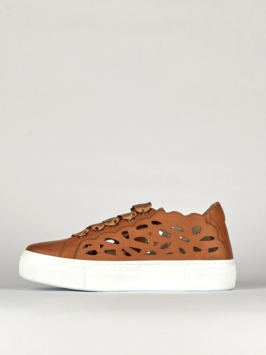 Sneakers brown leather