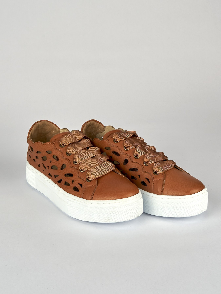 Sneakers brown leather