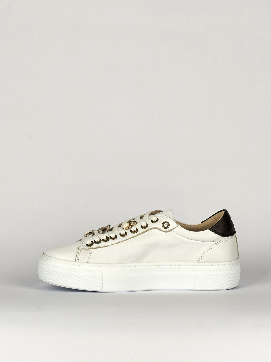 Sneakers white leather