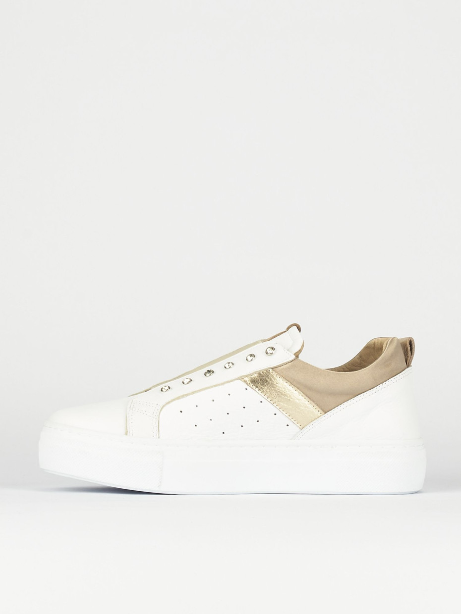 Sneakers white leather