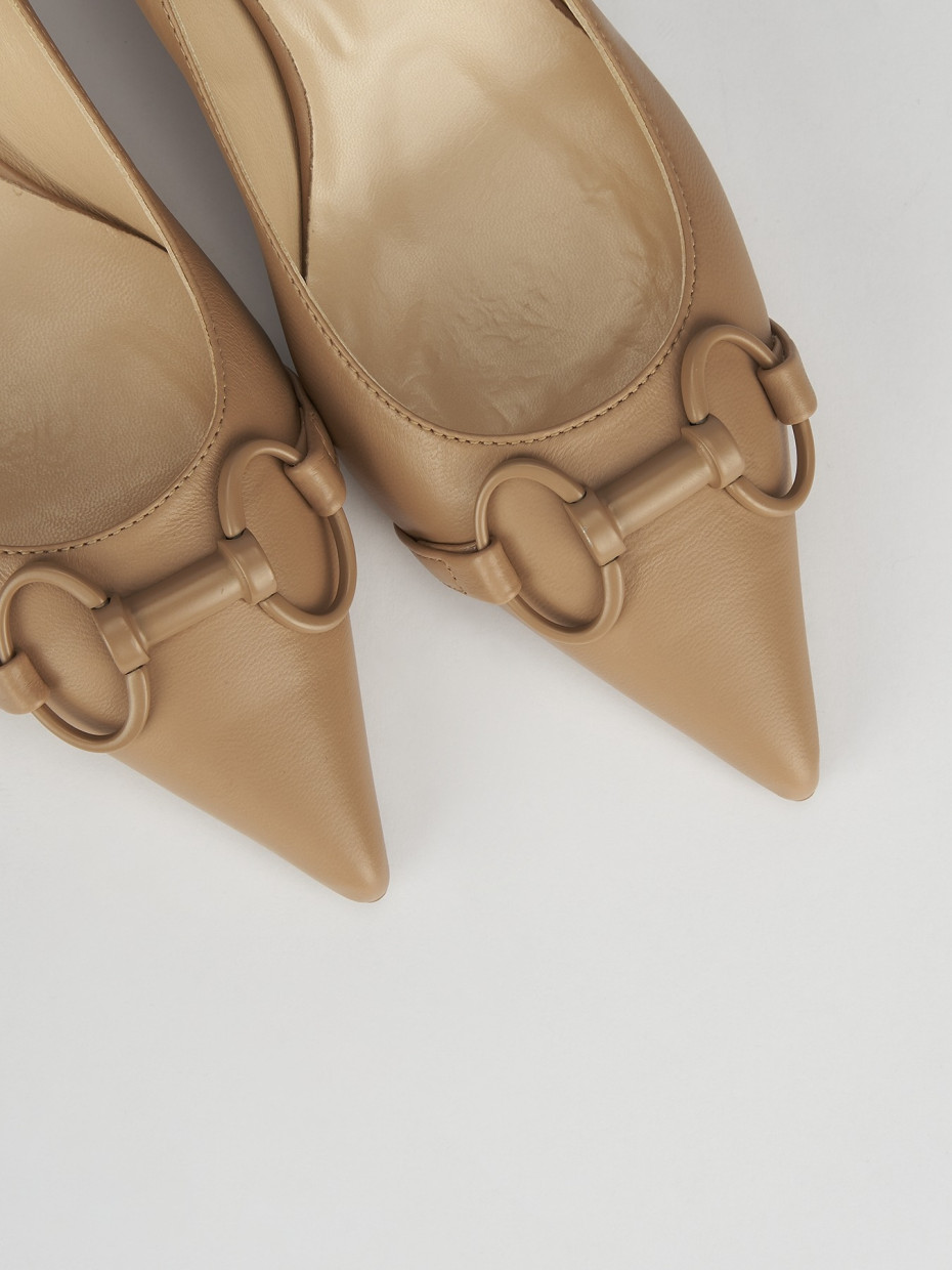 Pumps heel 5 cm beige leather