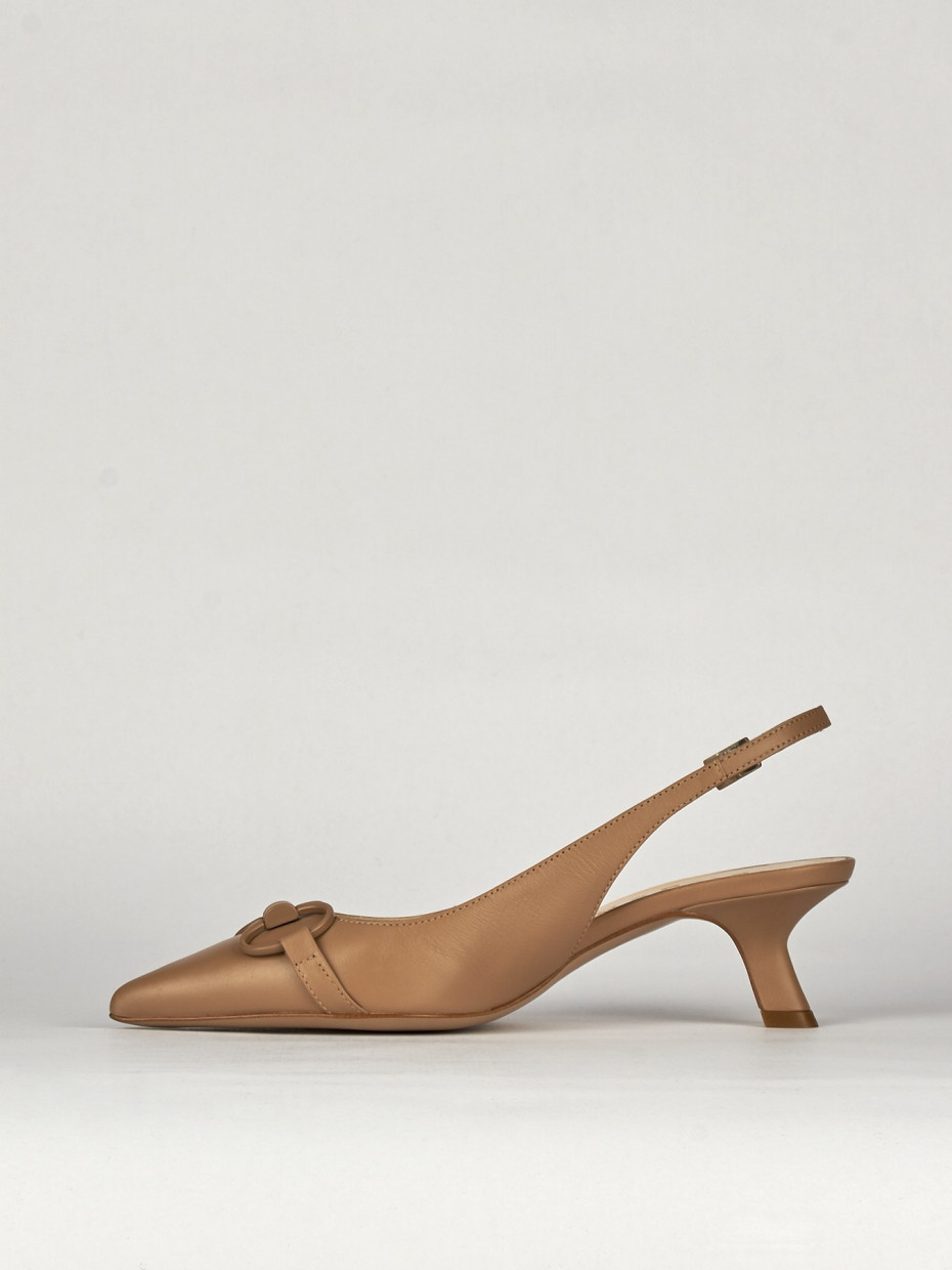 Pumps heel 5 cm beige leather