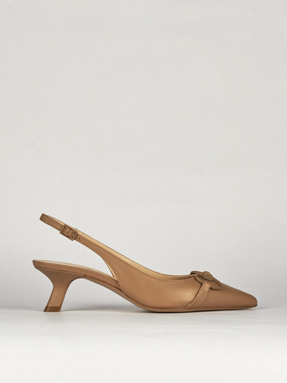 Pumps heel 5 cm beige leather