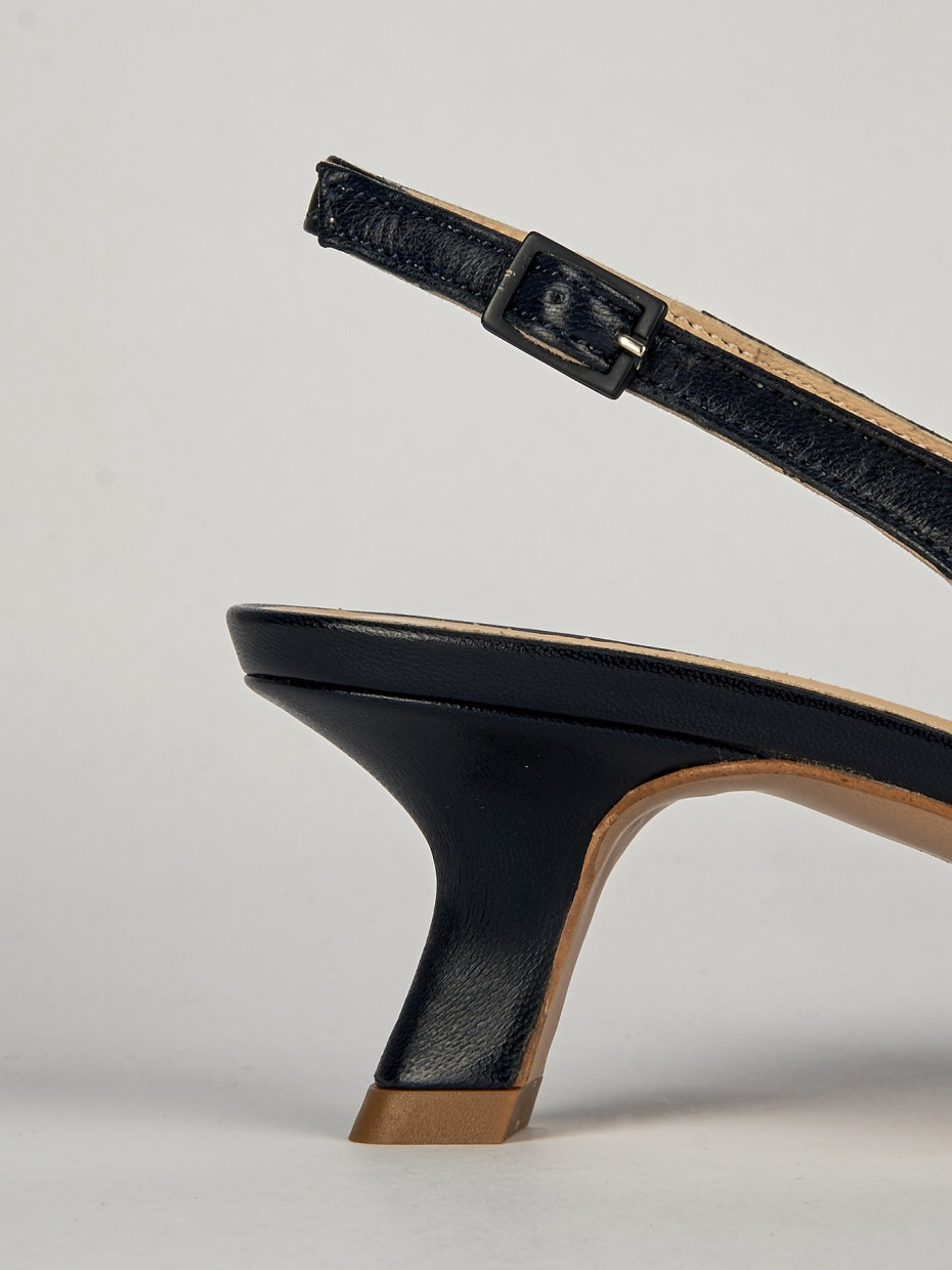 Décolleté e slingback tacco 5cm pelle blu