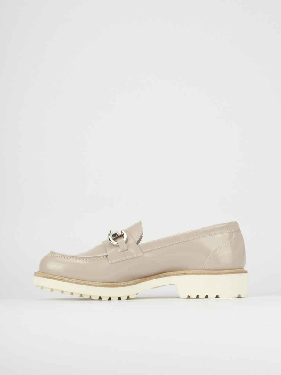Loafers heel 2 cm beige leather