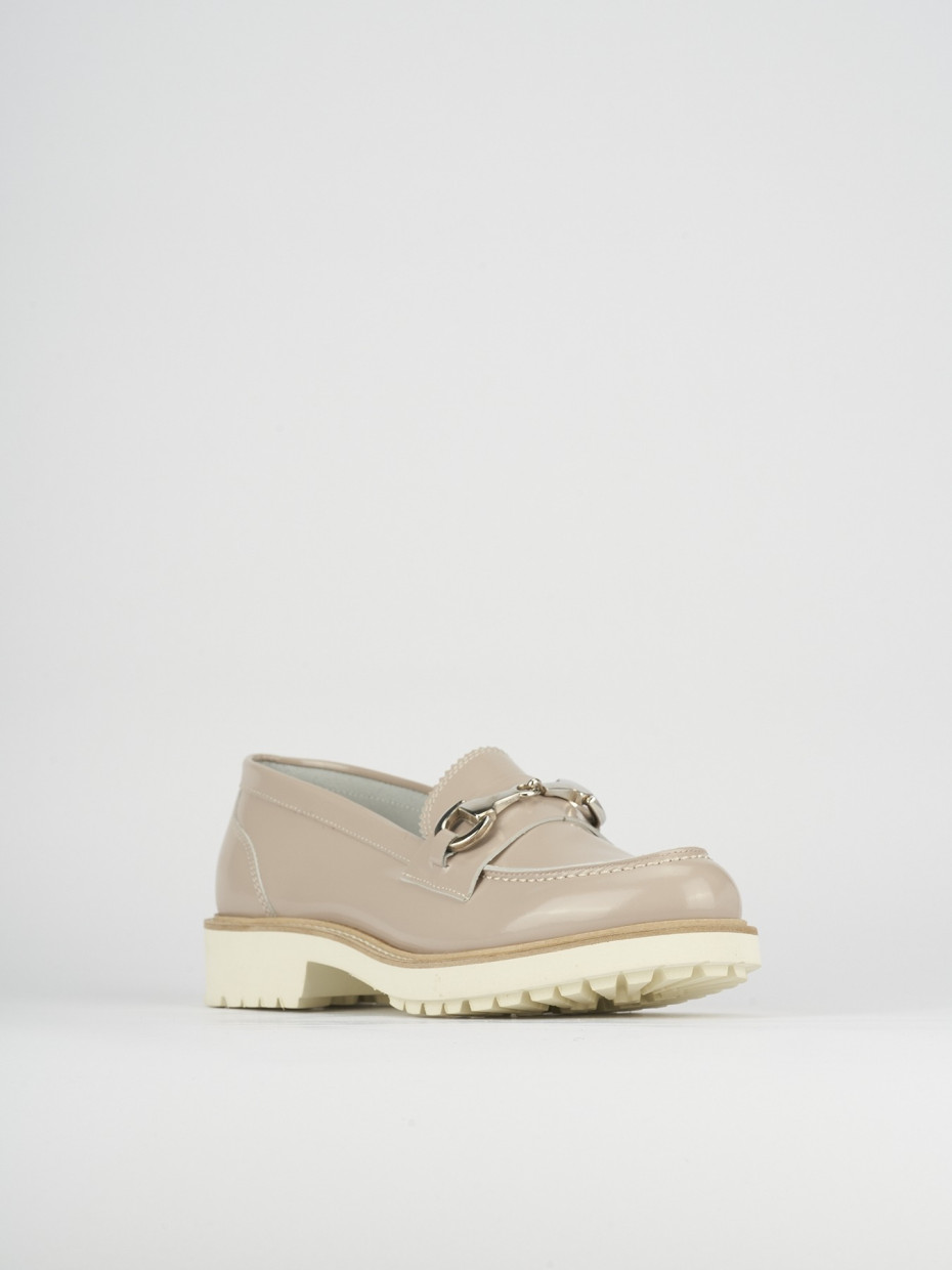 Loafers heel 2 cm beige leather