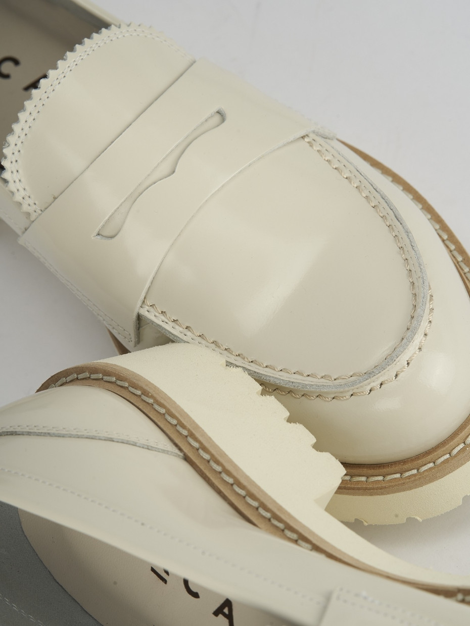 Mocassino tacco 1 cm bianco pelle