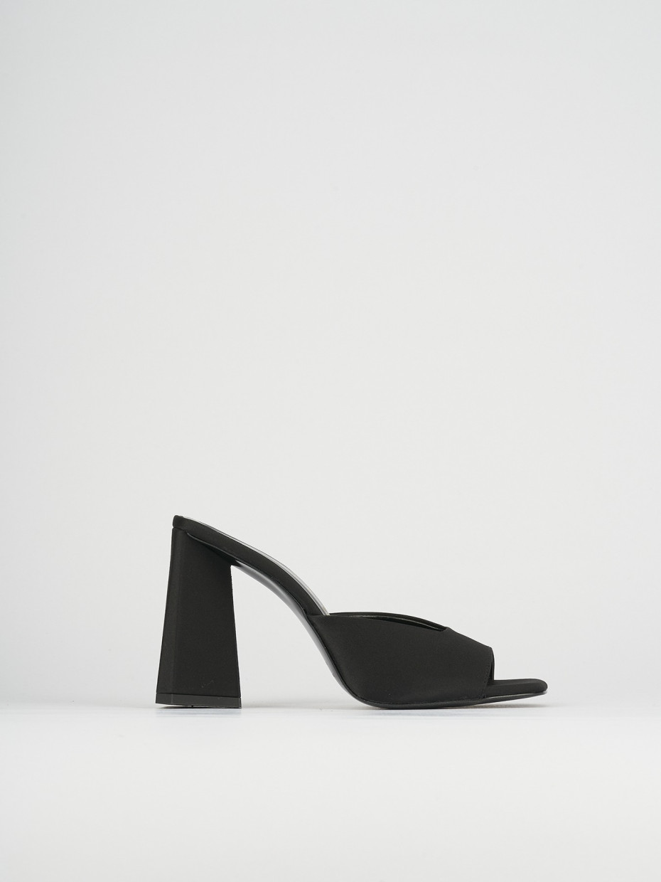 Slippers heel 9 cm black satin