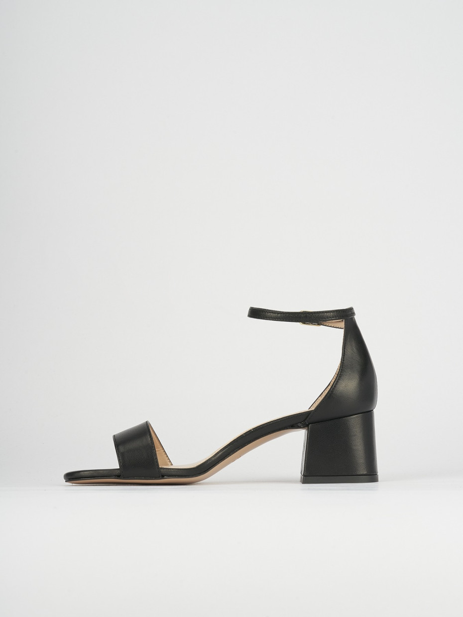 High heel sandals heel 5 cm black leather