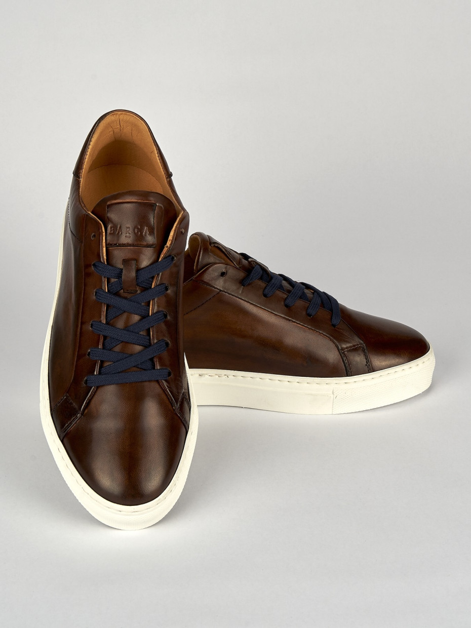 Sneakers brown leather