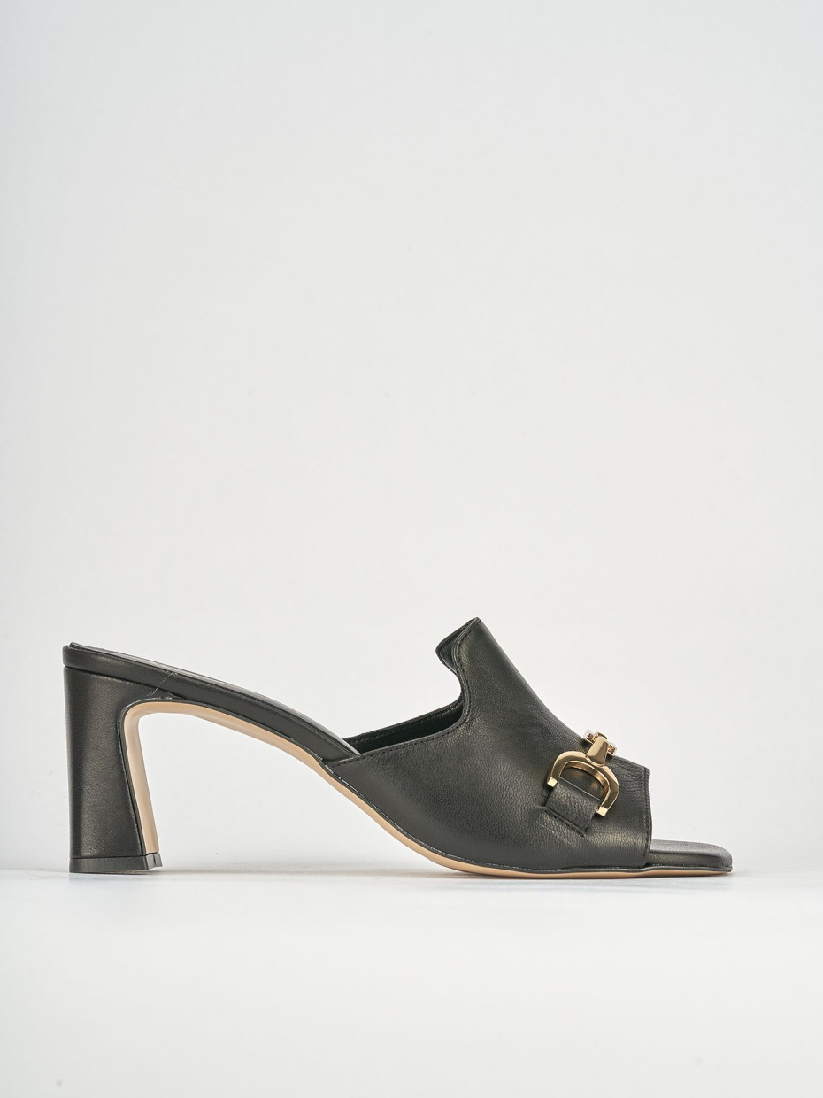 Slippers heel 7 cm black leather