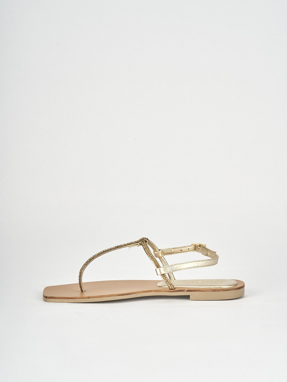 Low heel sandals heel 1 cm gold leather