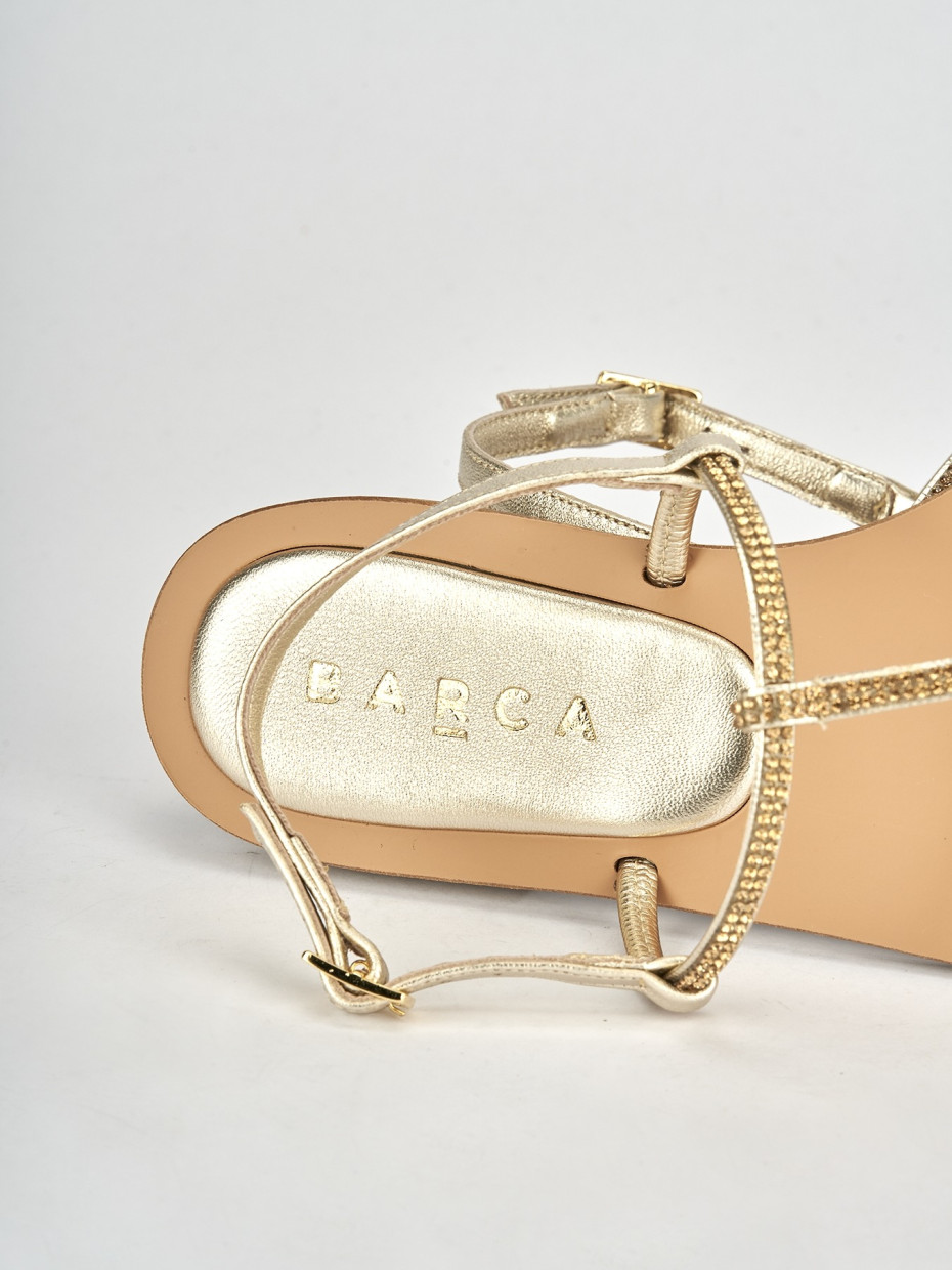 Low heel sandals heel 1 cm gold leather