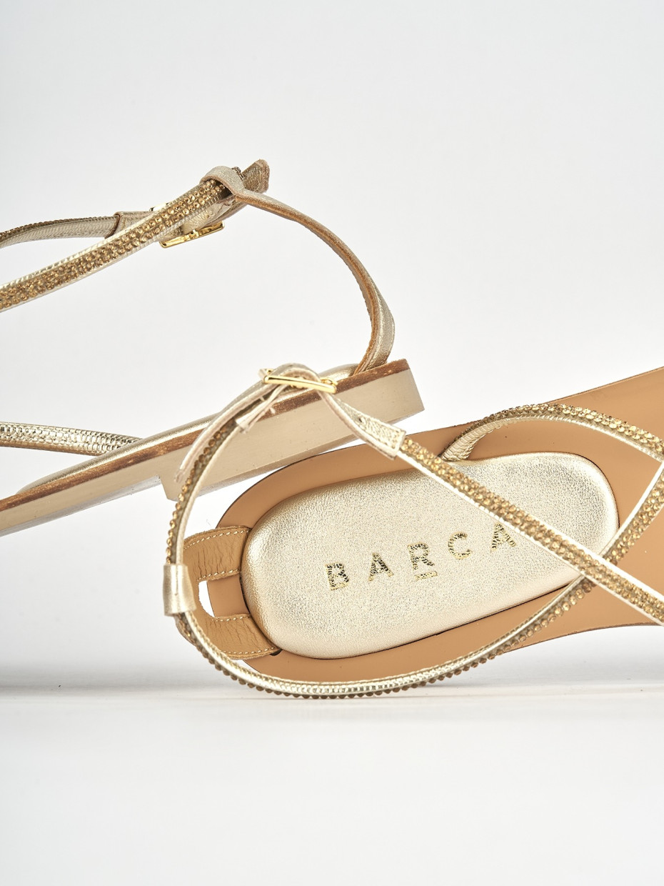 Low heel sandals woman heel 1 cm gold leather Barca Stores