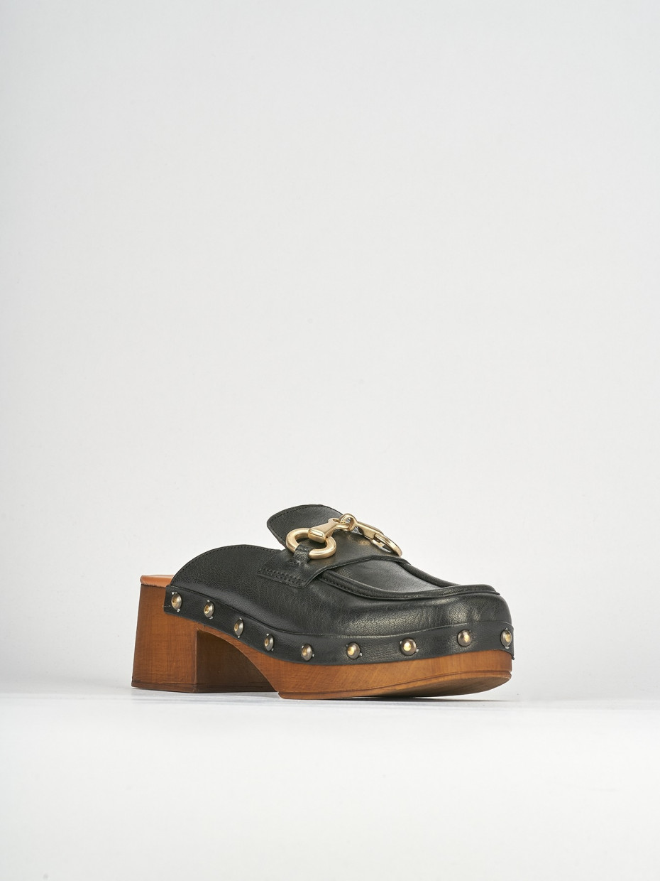 Sabot senza tacco online