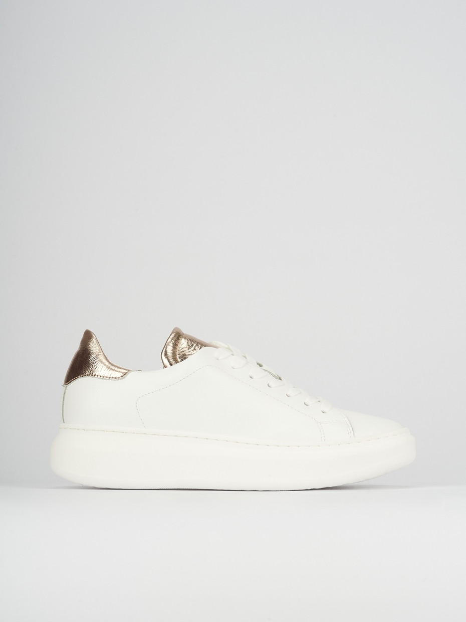 Sneakers white leather