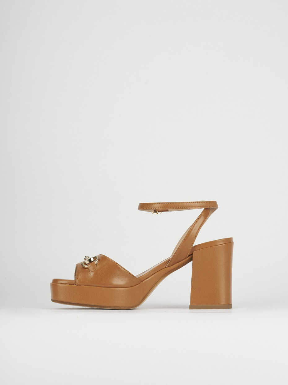 Sandalo tacco 7 cm marrone pelle