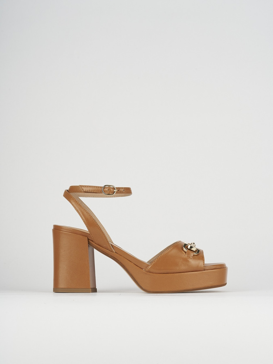 Sandalo tacco 7 cm marrone pelle