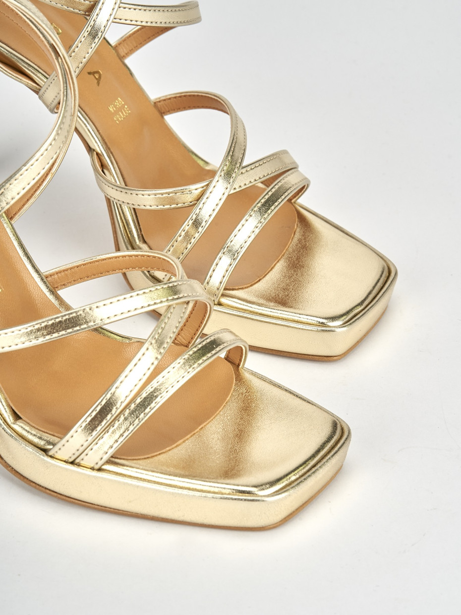 Gold heels size 8 store