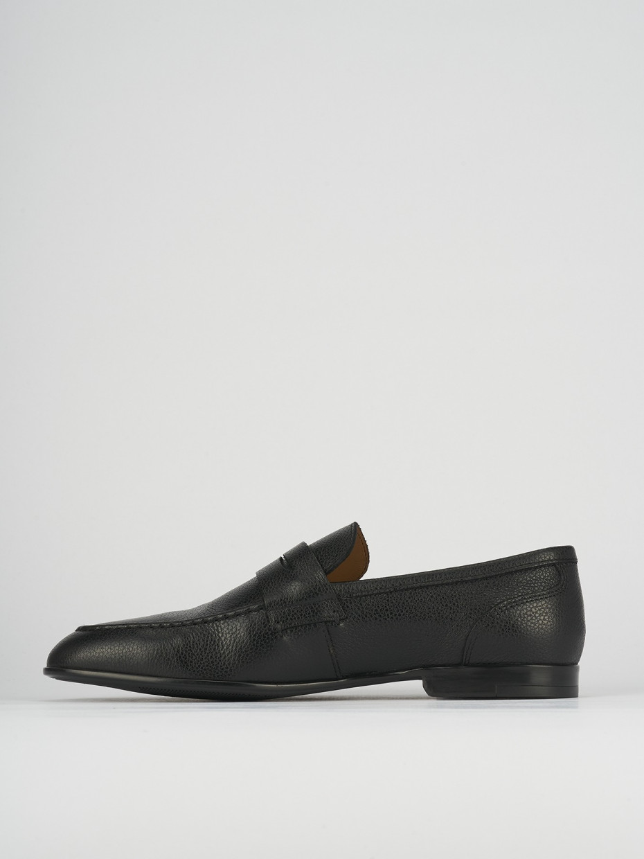 Loafers black leather