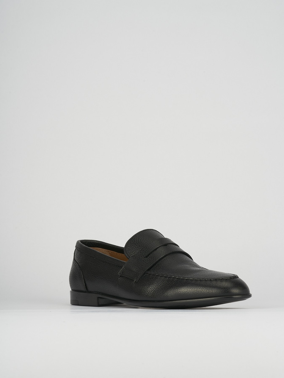 Loafers black leather