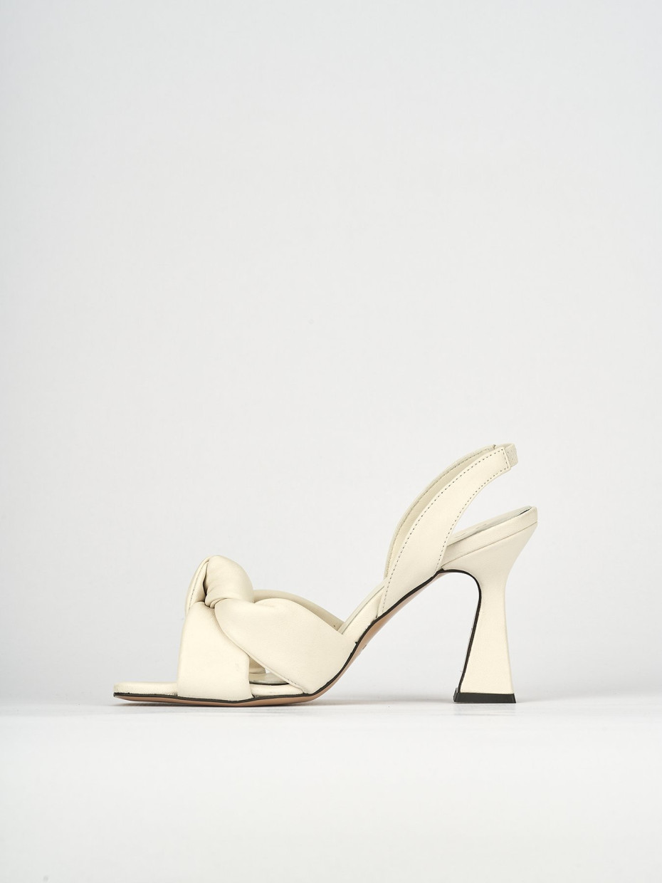 Sandali tacco 9cm pelle beige