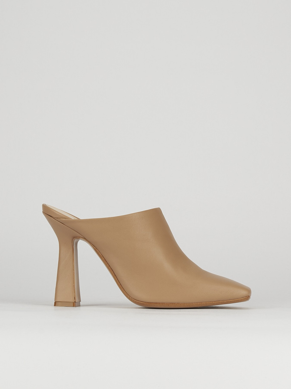 Sabot heel 9 cm beige leather