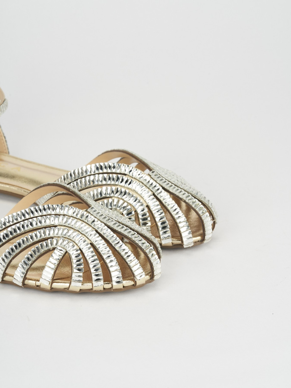 Low heel sandals heel 1 cm silver leather