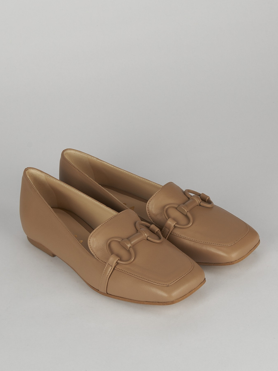 Mocassino tacco 1 cm beige pelle