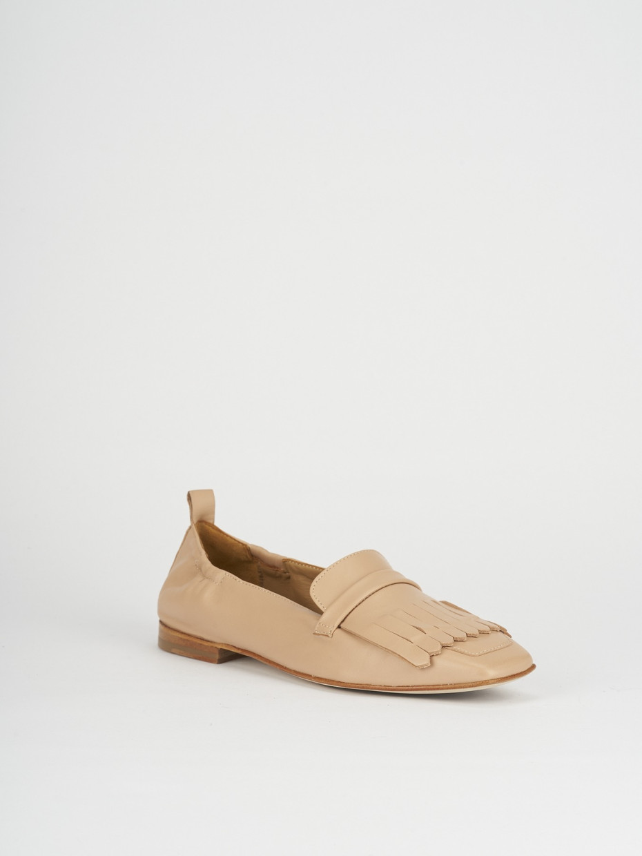Loafers heel 1 cm beige leather