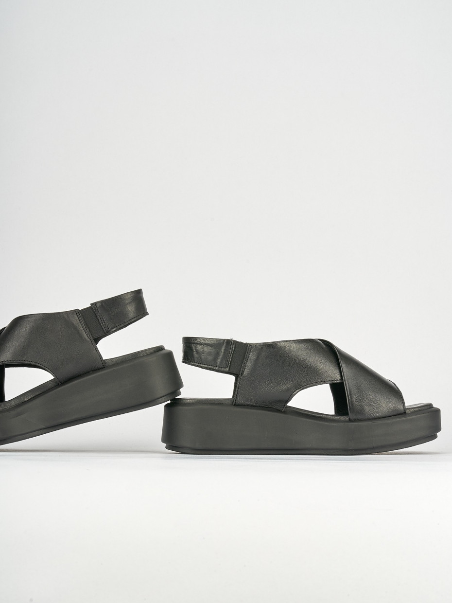 Vince weslan cross discount strap slingback sandal
