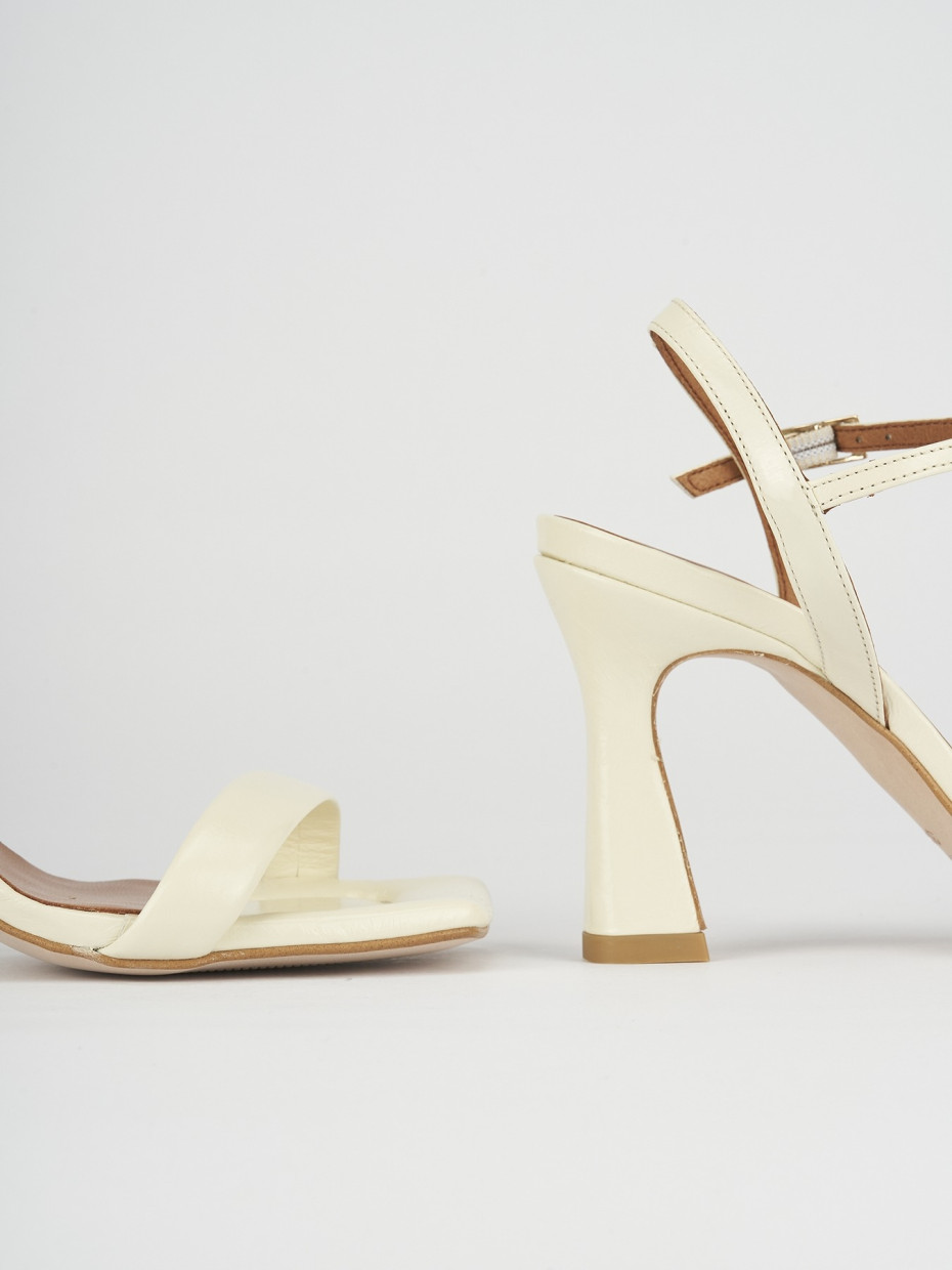 Sandali tacco 9cm pelle beige