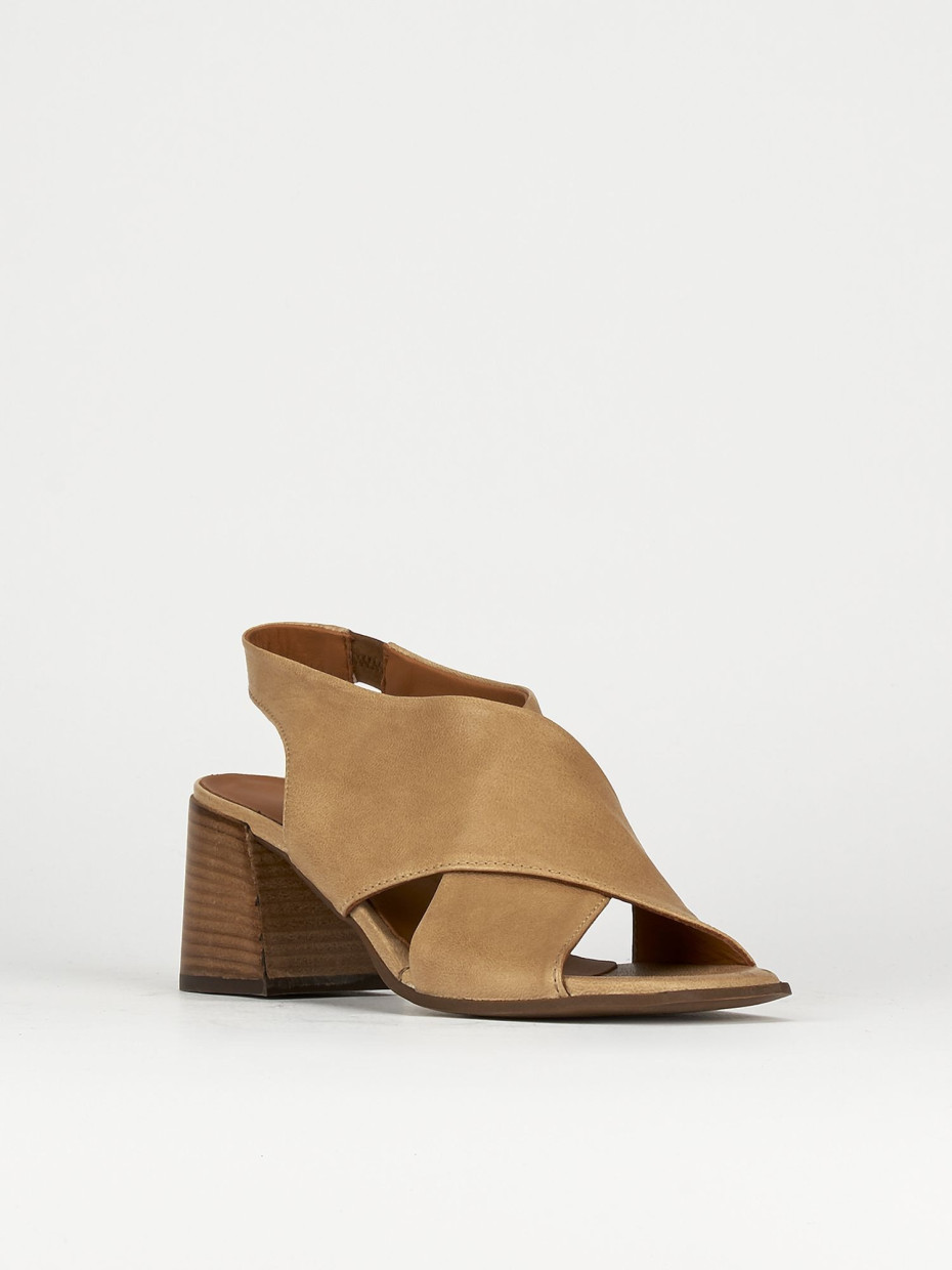 Sandalo tacco 7 cm marrone pelle