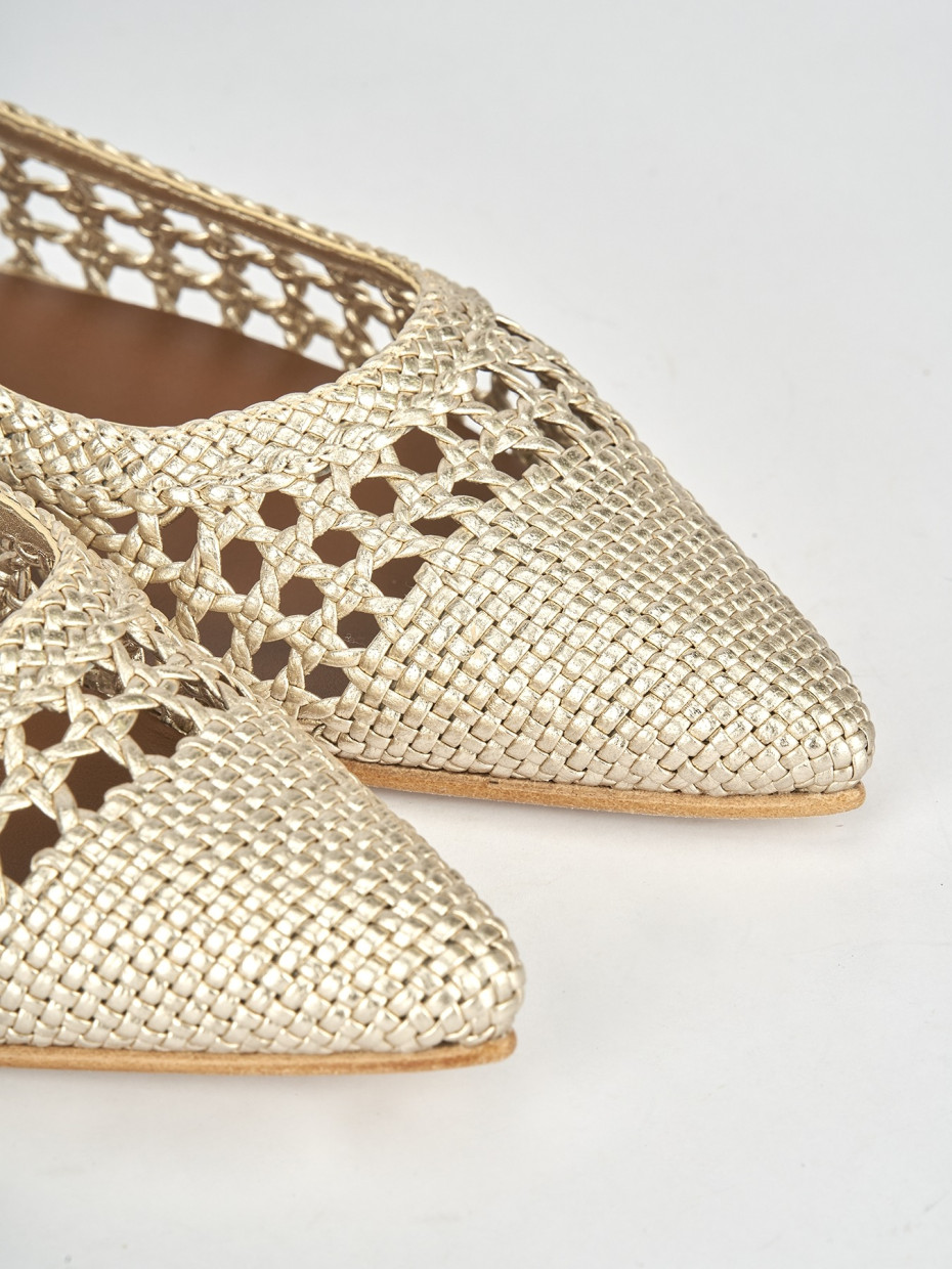 Flat shoes heel 1 cm gold leather