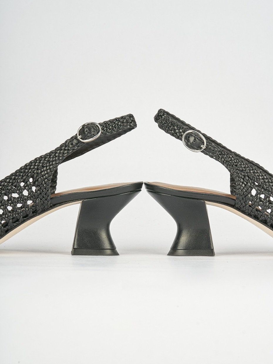 Décolleté e slingback tacco 5cm pelle nero